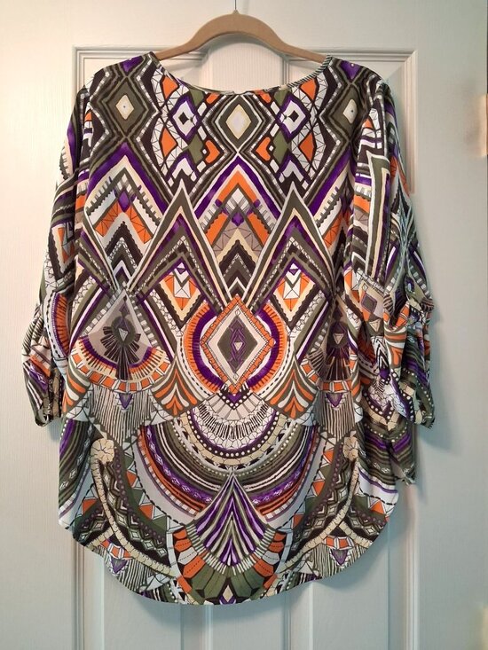 Chico's Tops - Chico's Geometric Print Womens Size L Tunic Top 3/4 Sleeves & Rounded Hemline